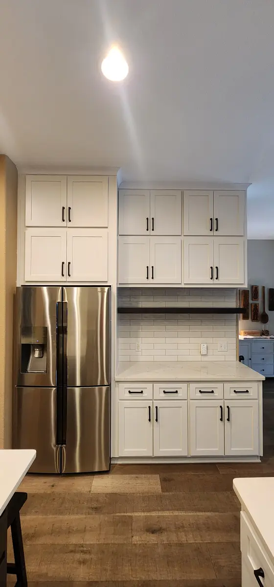 Installed kitchen cabinet run with hardware fitted