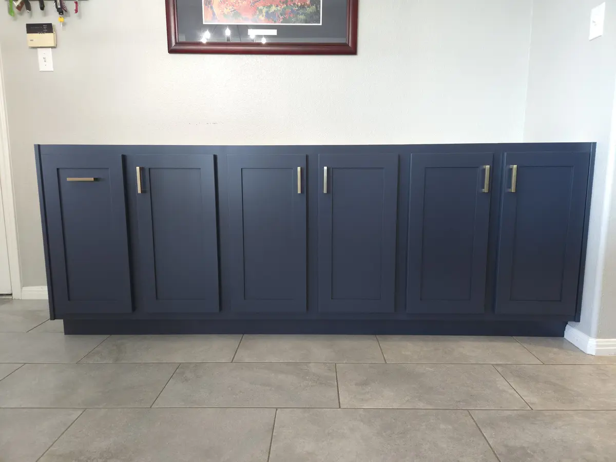 Installed kitchen with cabinet runs and appliance surrounds